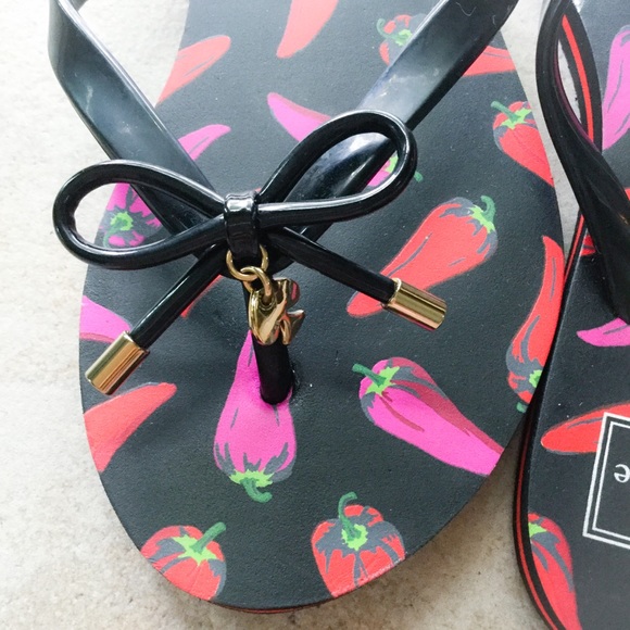 ⭐️KATE SPADE SANDALS⭐️ - Picture 3 of 4